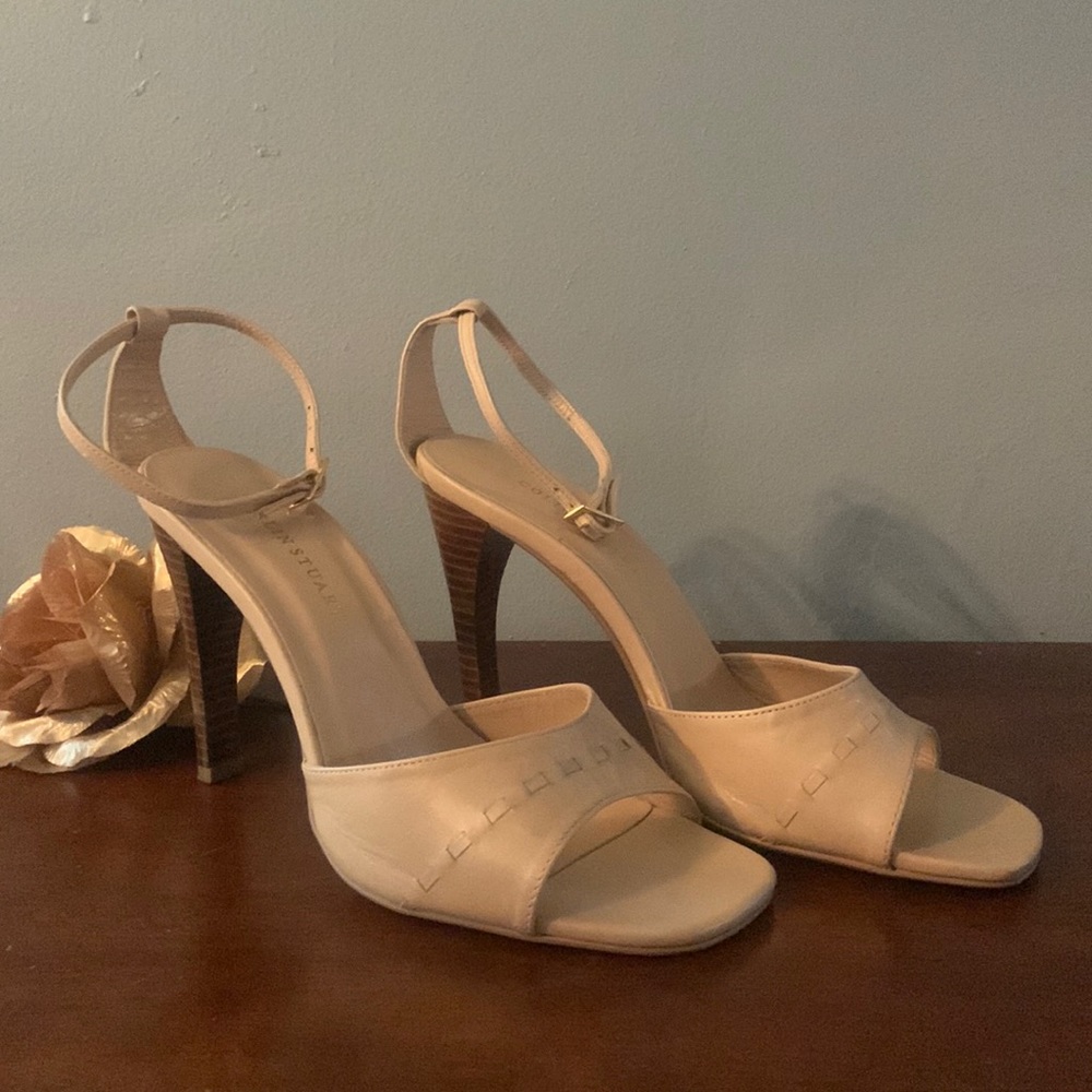 COLIN STUART Genuine beige leather square toe, 4 in wooden heel sandals Sz 7 1/2